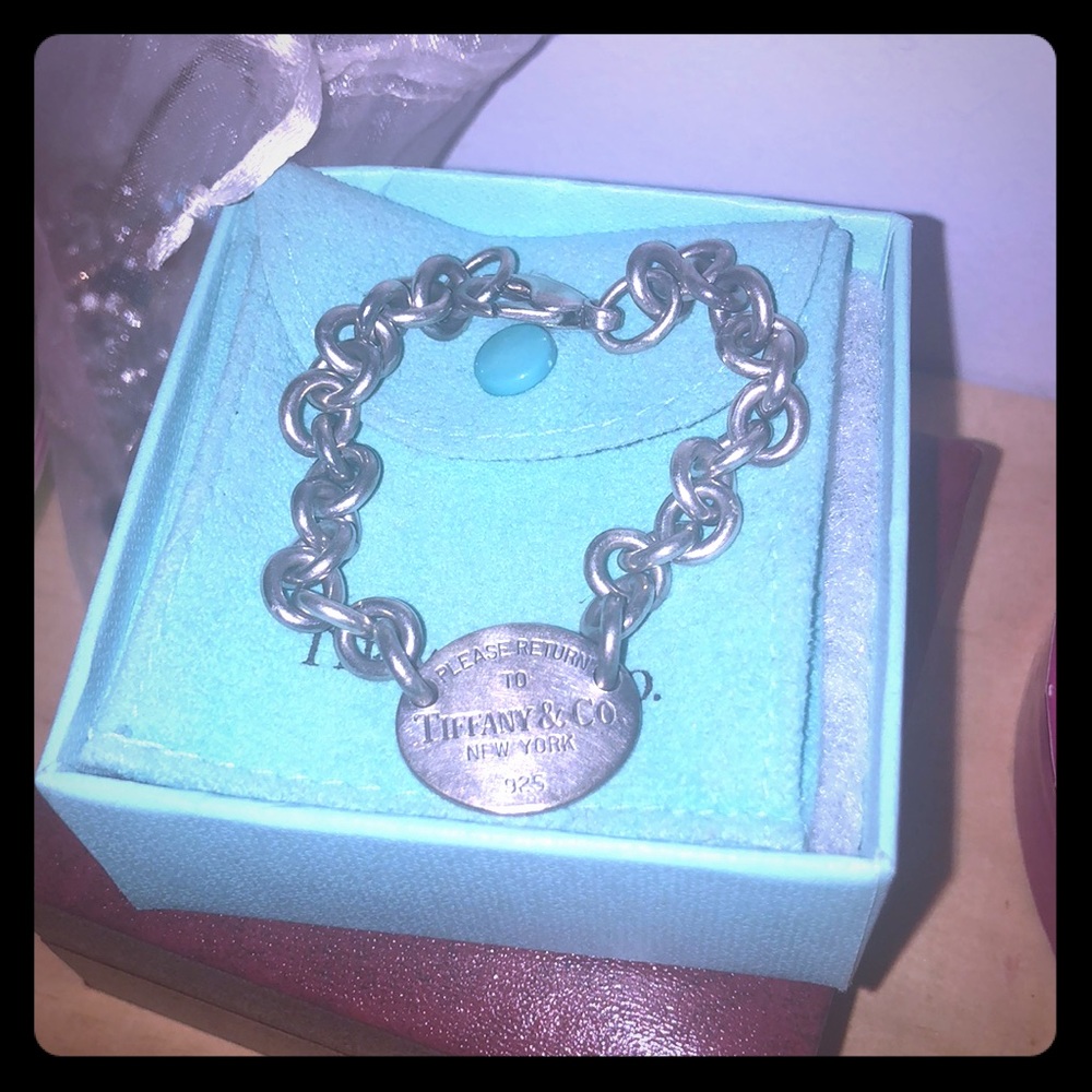 Return to Tiffany’s bracelet